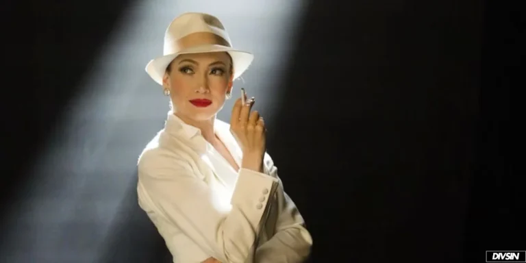 Jennifer Lopez Oscar Bid: Kiss of the Spider Woman (2025)